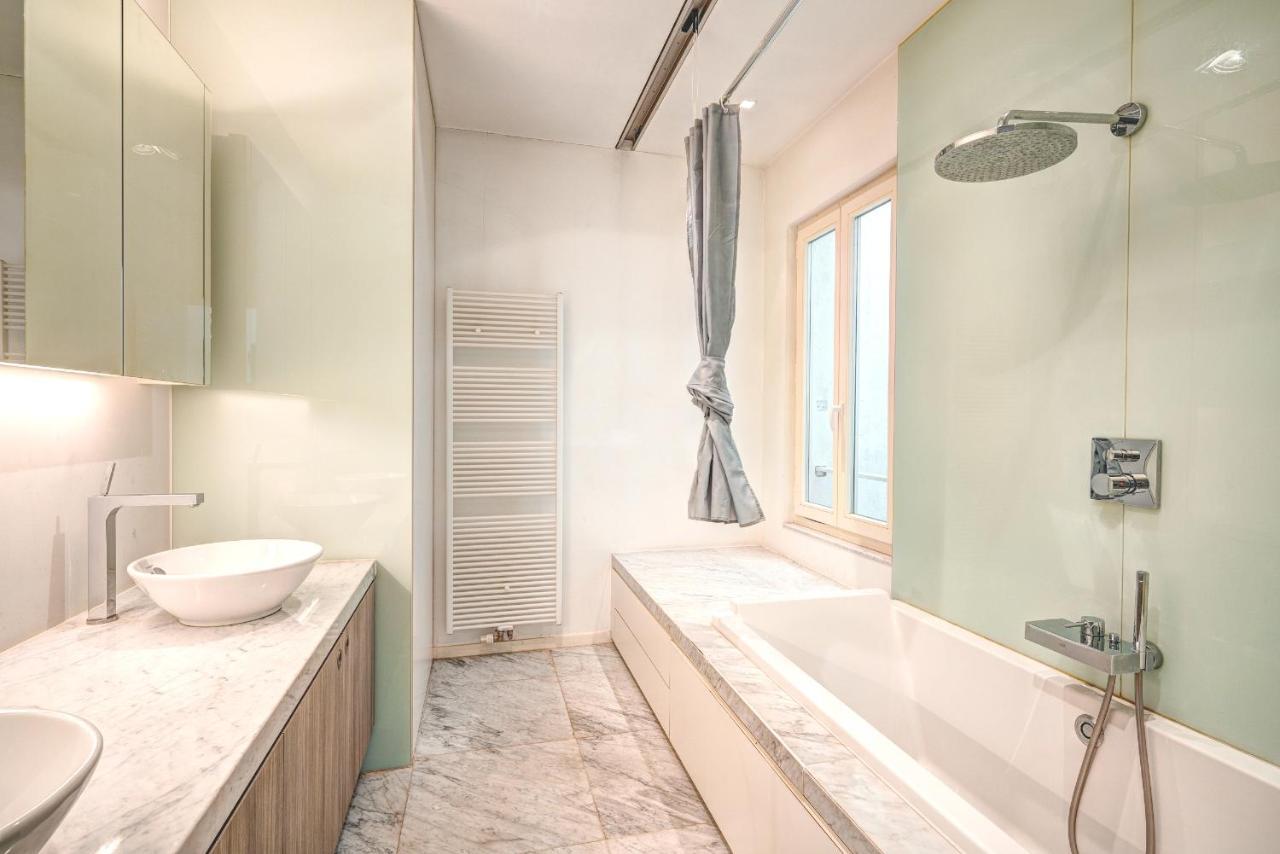Three Bedroom Marble Apartment In The Heart Of Antwerpen Ngoại thất bức ảnh